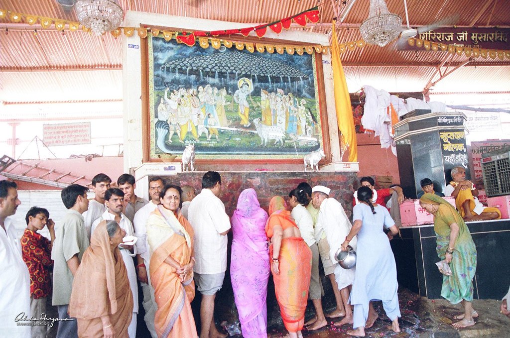 ShreeNathji Mukharvind at Jatipura, Shri Govardhan